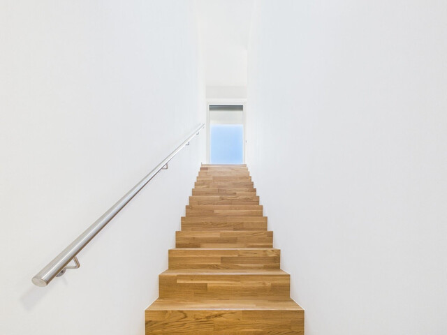 Exklusive 4-Zimmer-Maisonette-Wohnung mit Garten - Top 3