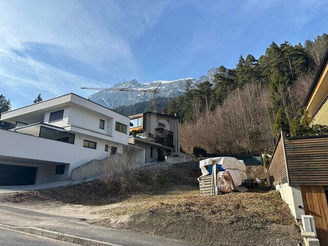 NATUR VOR DER HAUSTÜR: SONNIGES GRUNDSTÜCK MIT ZUGANG ZUM WALD