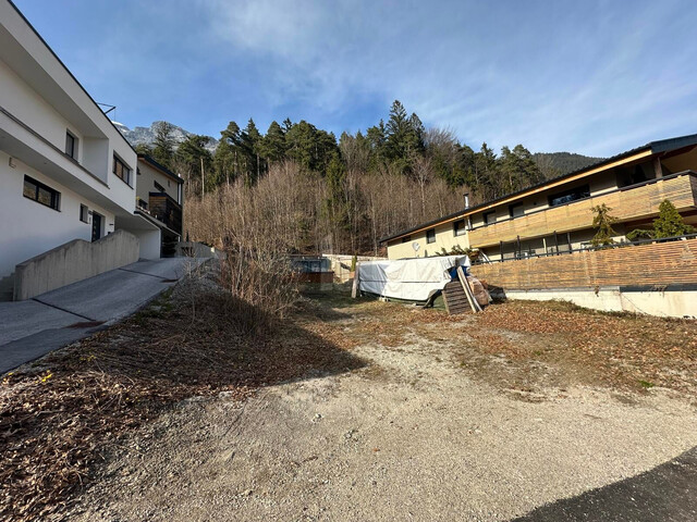 NATUR VOR DER HAUSTÜR: SONNIGES GRUNDSTÜCK MIT ZUGANG ZUM WALD