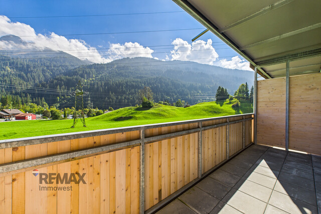 Alpenfeeling auf zwei Etagen – Maisonettewohnung mit Bergblick in Dalaas