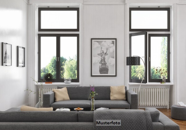 Komfort & Platz: 3-Zimmer-Wohnung mit 3 Balkonen und 2 TG-Parkplätzen