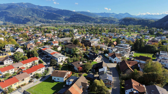 Mäder | Ruhiges Baugrundstück mit eigener Zufahrt