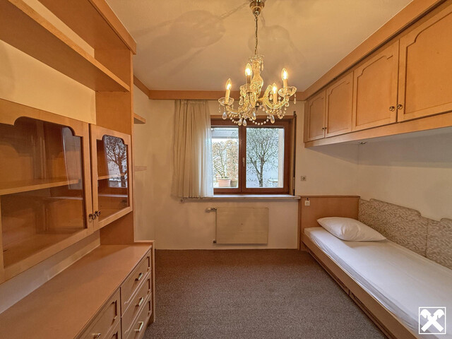 Wohnhaus mit Tischlerwerkstatt