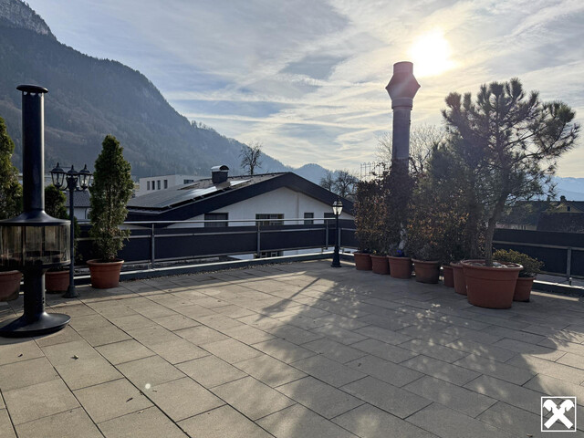 Wohnhaus mit Tischlerwerkstatt