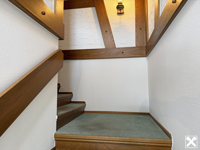 Wohnhaus mit Tischlerwerkstatt