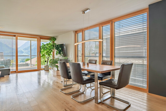 Exklusive Duplexwohnung mit spektakulärer Aussicht & Waldrandlage