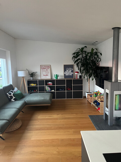 Privatverkauf - Exklusives 4-Zimmer-Penthouse mit großer Sonnenterrasse in ruhiger Bestlage