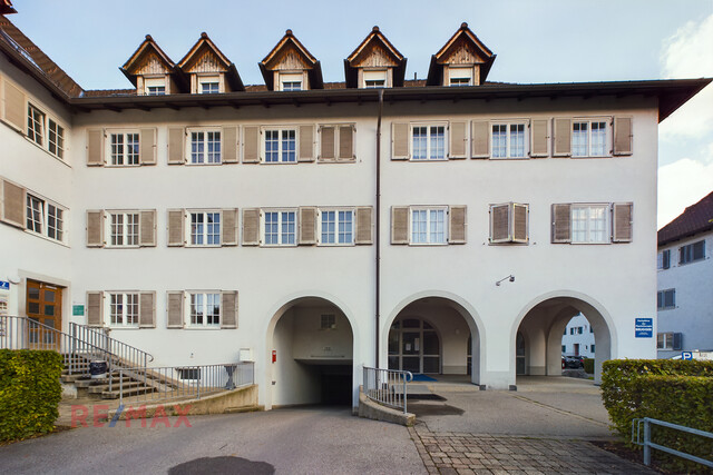 Ehemalige Arztpraxis in zentraler Lage – ideal auch als Bürofläche nutzbar