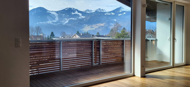 Sonnige Dachwohnung zu vermieten