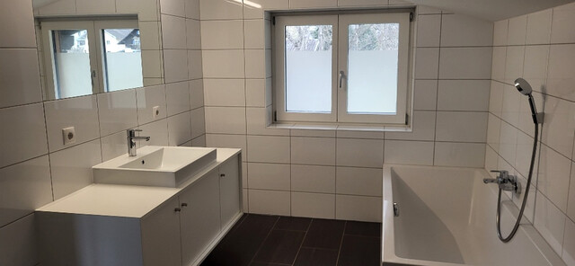 Sonnige Dachwohnung zu vermieten