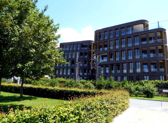 Exklusives Wohnen am See - Hochwertige 2-Zimmerwohnung mit Loggia