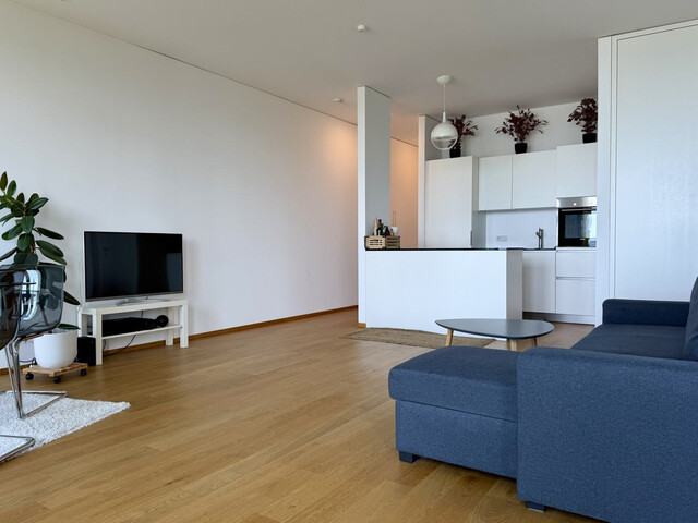 Exklusives Wohnen am See - Hochwertige 2-Zimmerwohnung mit Loggia