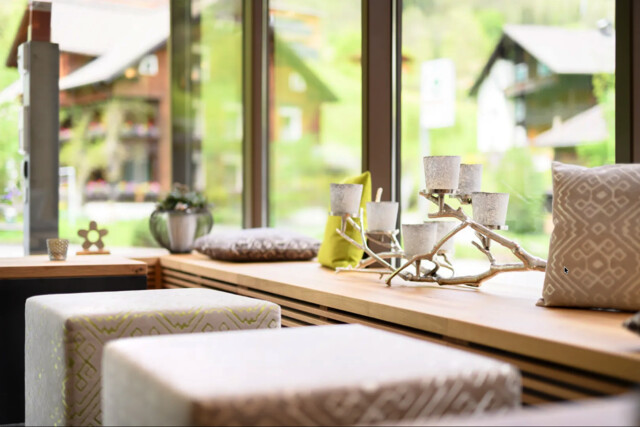 Alpines Design-Juwel im Brandnertal: Etabliertes 4-Sterne-Garni-Hotel in absoluter Spitzenlage zu verkaufen - Mitarbeiterhaus und Verkaufslokal inklusive!