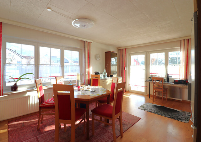 JUWEL: Bungalow mit riesigem Grundstück in sehr guter Lage (Nahe der Frutz)