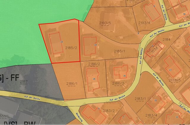 Haus im Landhausstil in ruhiger Lage mit Alpenblick
