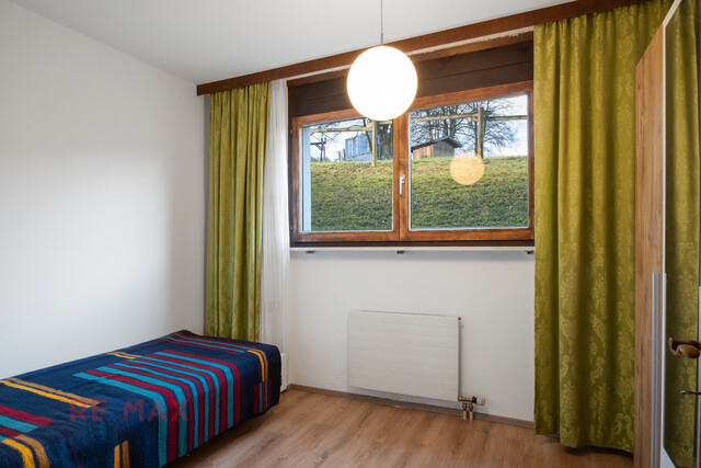 Haus im Landhausstil in ruhiger Lage mit Alpenblick