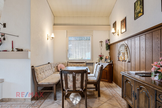 Haus im Landhausstil in ruhiger Lage mit Alpenblick