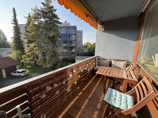 "ohne Provision" geräumige, helle 2 Zimmer Wohnung mit Balkon