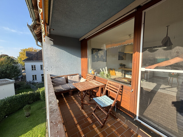 "ohne Provision" geräumige, helle 2 Zimmer Wohnung mit Balkon