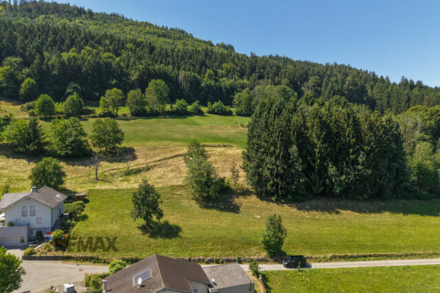 Großzügiges Grundstück in entspannter Lage - 3.216 m² - teilbar - in Göfis
