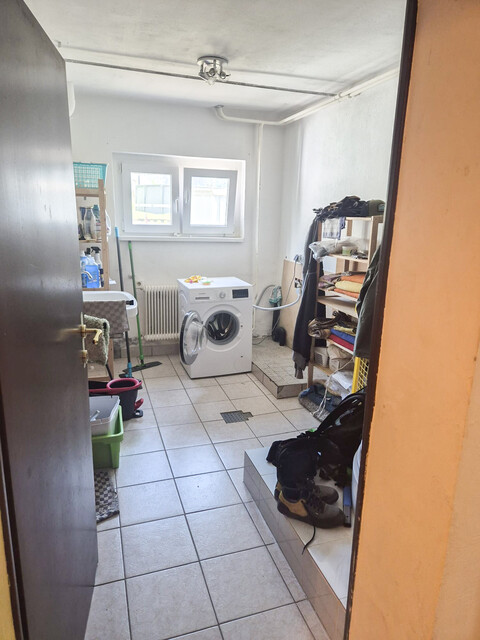 Großzügiges Familienhaus in ruhiger Lage mit Bergblick