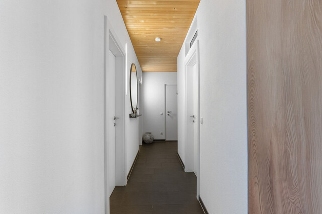 Wolfurt: Moderne 5-Zimmer-Dachgeschoss-Wohnung mit Terasse, großem Privatgarten und 2 Autostellplätzen!