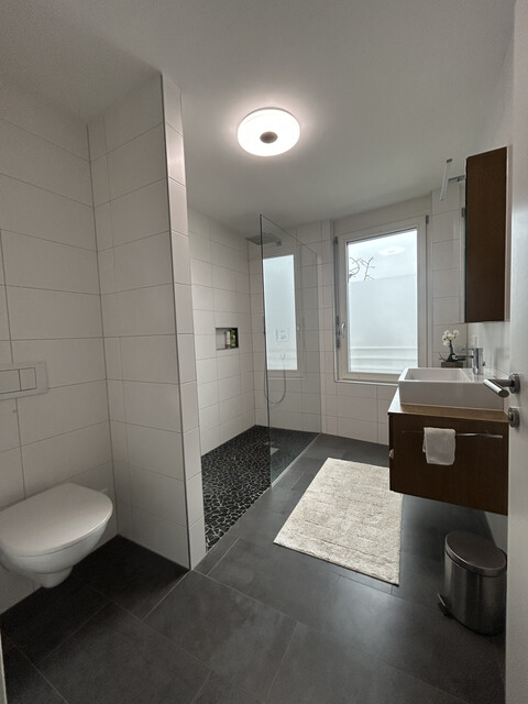 Exklusive 4-Zimmer Dachgeschosswohnung in Top Lage