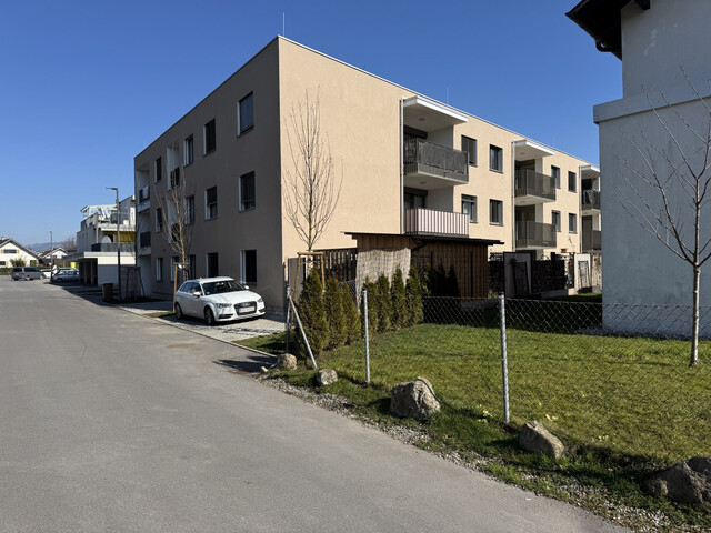 Moderne Architektur: 3-Zimmerwohnung mit Balkon, PROVISIONSFREI