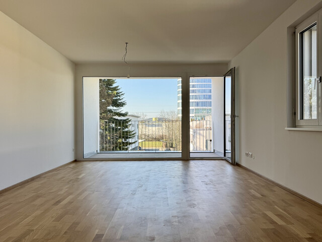 Moderne Architektur: 3-Zimmerwohnung mit Balkon, PROVISIONSFREI