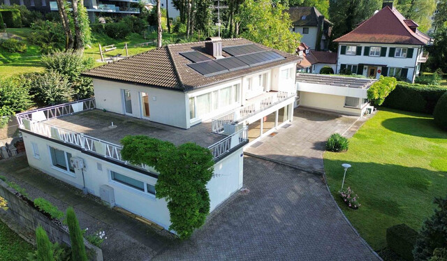 Elegante Villa am See