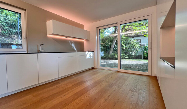 Elegante Villa am See