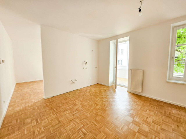 Renovierte Altbauwohnung mit Veranda in Seenähe