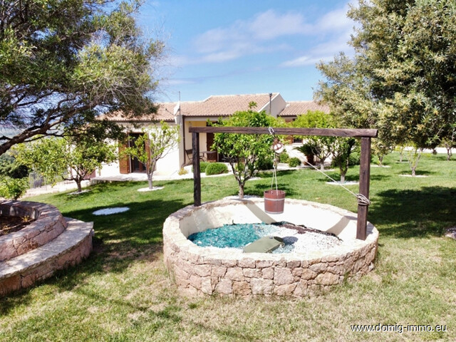 Mediterranes Anwesen mit Weinberg, Olivenhain & Meerblick – Badesi, Sardinien