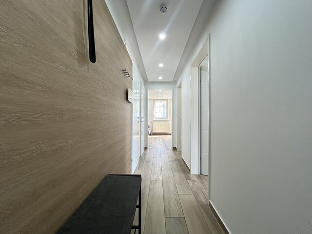 2 Zimmer-Wohnung  |  Toplage  |  große Terrasse  |  saniert