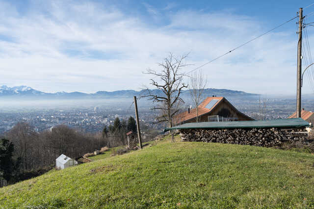 schönes Grundstück mit schöner Aussicht zu verkaufen