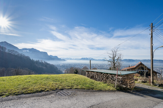 schönes Grundstück mit schöner Aussicht zu verkaufen