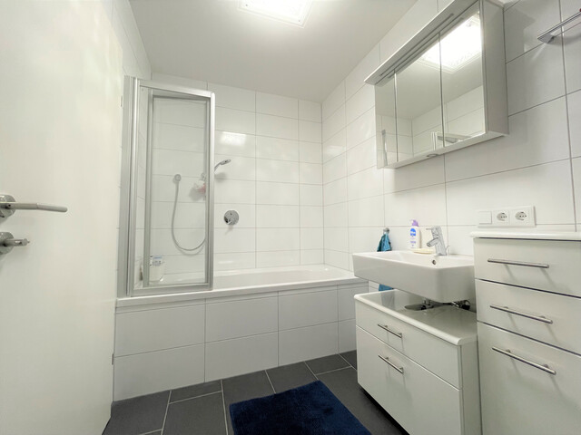 Zentrumsnah & im Grünen – 2 Zimmerwohnung mit Terrasse und Tiefgarage in Feldkirch