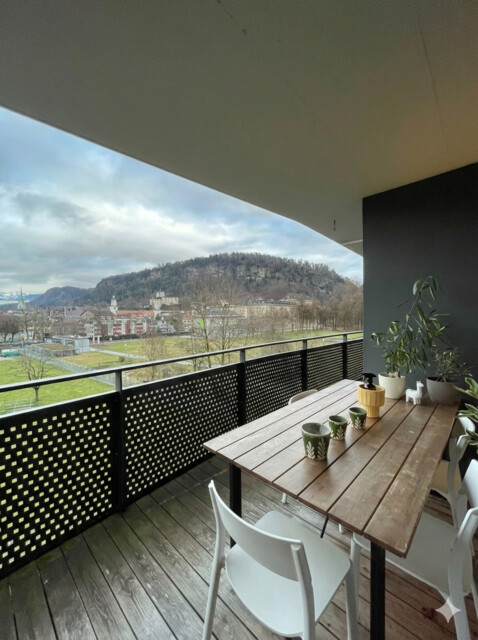 Zentrumsnah & im Grünen – 2 Zimmerwohnung mit Terrasse und Tiefgarage in Feldkirch