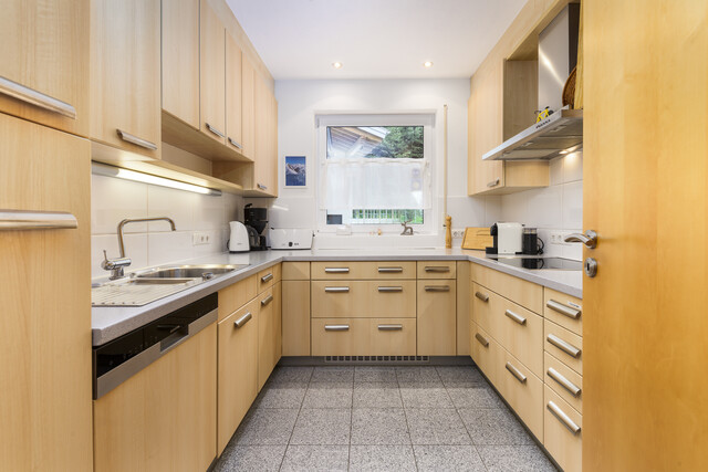 Ferienhausgewidmete 4-Zimmer-Maisonette mit Garage – Nähe Arlberg