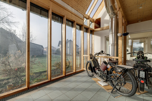 Einzigartiges Öko- Haus mit gemütlichem Wintergarten und Dachterrasse