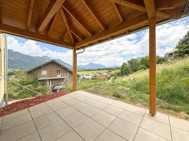 Tolles Einfamilienhaus in Hanglage mit Keller und Garage