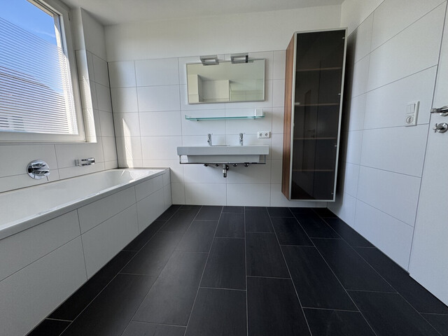 Ein Zuhause zum Ankommen - Exklusiver 4 Zimmerwohntraum mit Panoramablick in Ruhelage