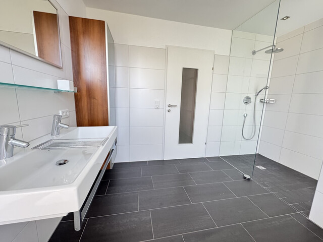 Ein Zuhause zum Ankommen - Exklusiver 4 Zimmerwohntraum mit Panoramablick in Ruhelage