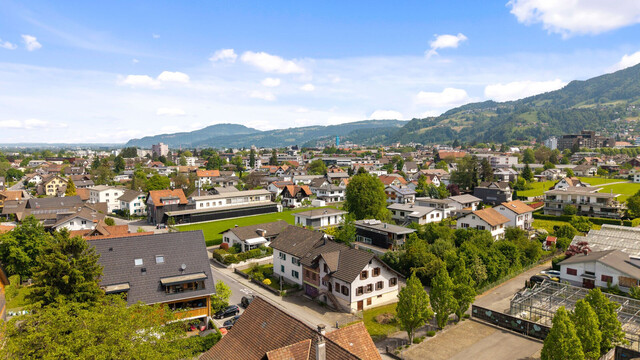 Moderne Doppelhaushälfte in Dornbirn – Erstbezug mit 114 m² Wohnfläche und Garten Haus 1