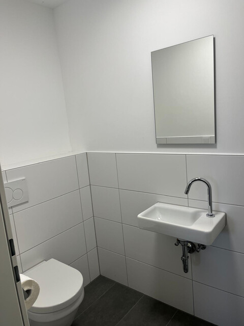 4 Zimmer Wohnung mit großem privaten Garten (Innenhof) 