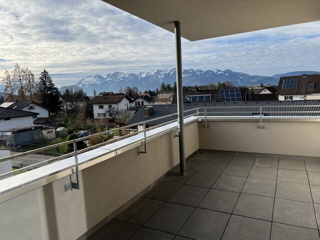 TOLLE 3 ZIMMER WOHNUNG MIT GROSSER TERRASSE