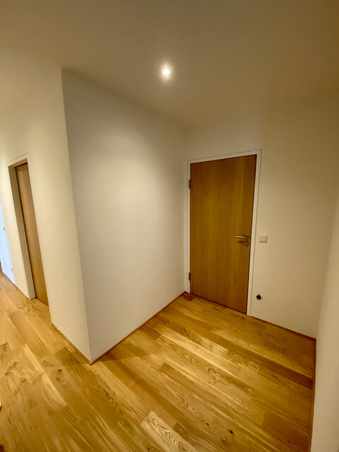 Helle 4-Zimmer-Wohnung mit Balkon