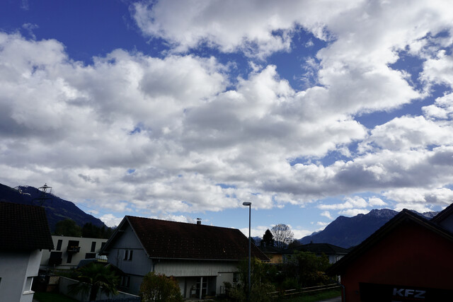Sonnige 3 Zimmer Eckwohnung mit Kaminofen