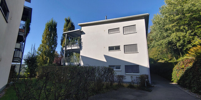 Helle Drei-Zimmerwohnung mit Ausblick über Götzis in ruhiger Lage am Wald
