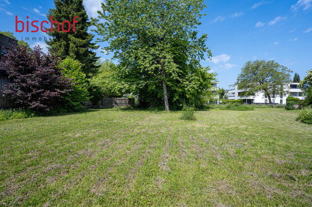 Ruhig und sonnig gelegenes Baugrundstück zu verkaufen